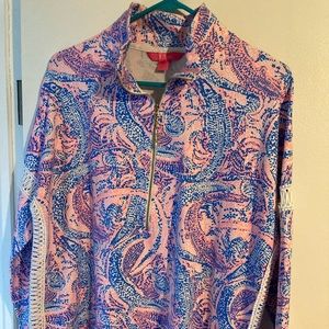 NWOT Never worn Lilly Pulitzer popover. Size M